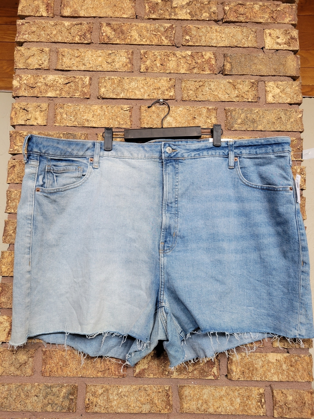 Old Navy O.G. Straight High Rise Two Tone Denim Shorts Size 28W Cotton Stretch